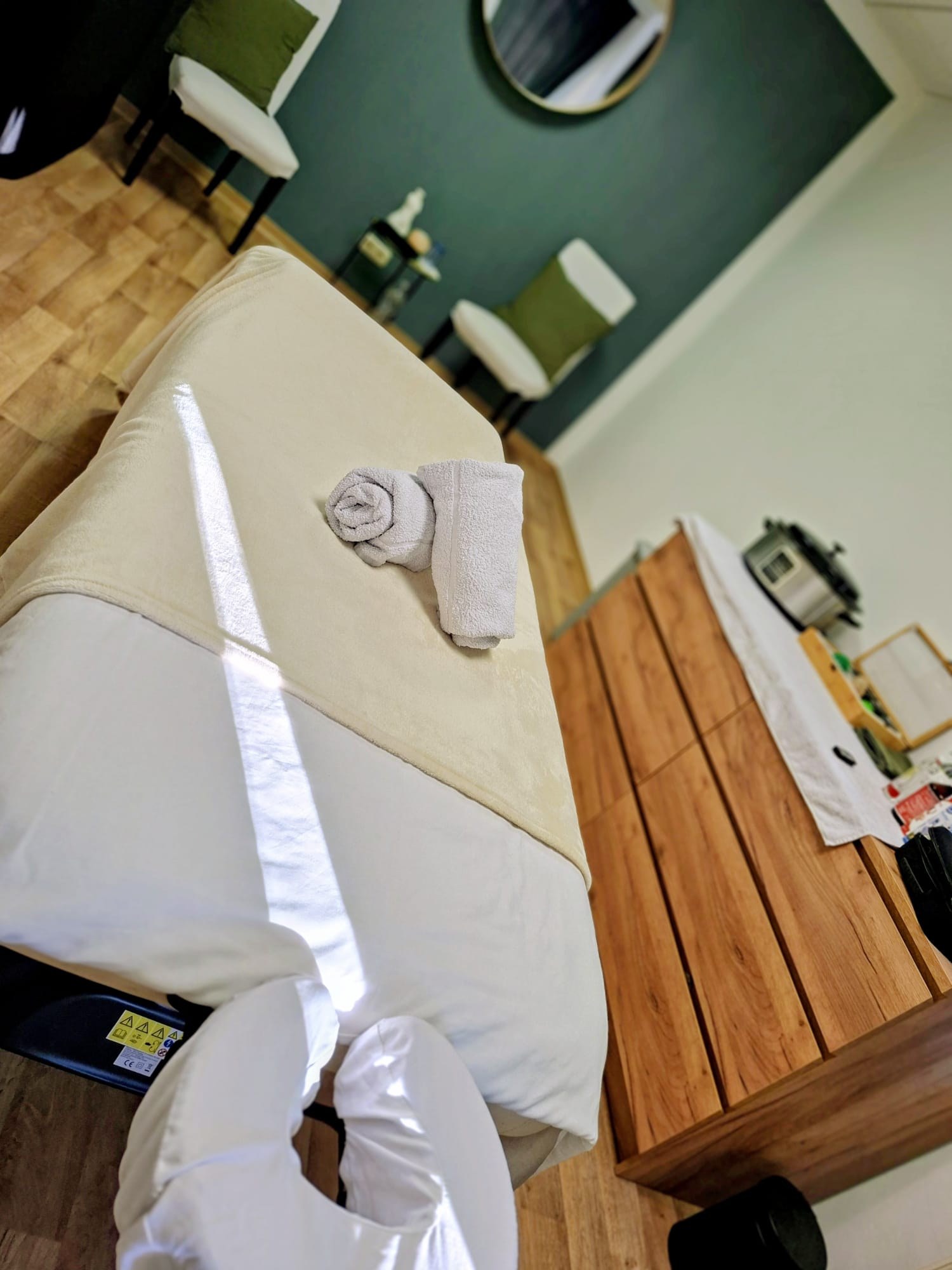 Vorbereitete Massageliege